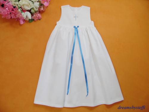 Taufkleid Leinwandbindung Satinschleife Modell 3
